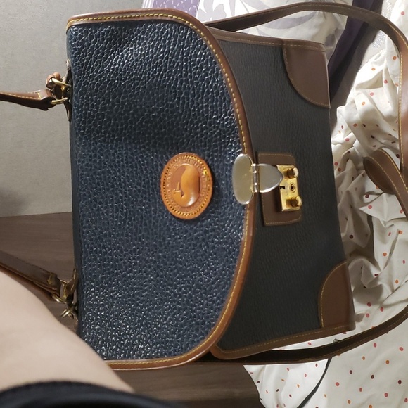 Preloved Dooney and Bourke Crossbody/Purse.offers welcome please 🙏 - Picture 6 of 6